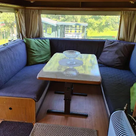 - Caravan Campingplads